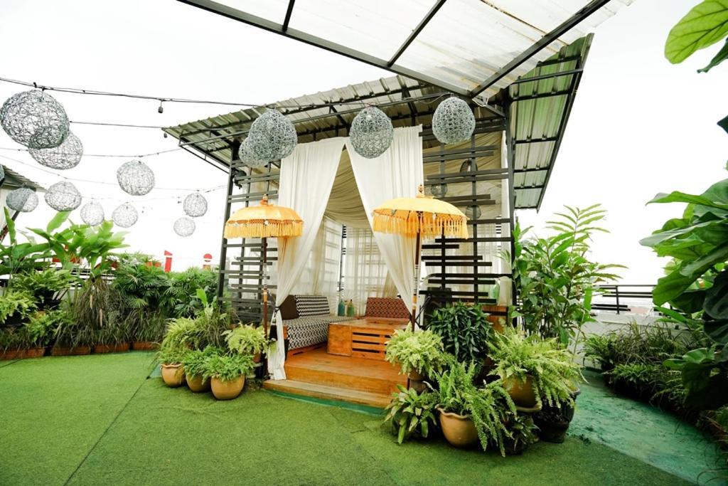 Deli Hotel Medan Extérieur photo